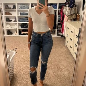 American Eagle High rise mom jeans